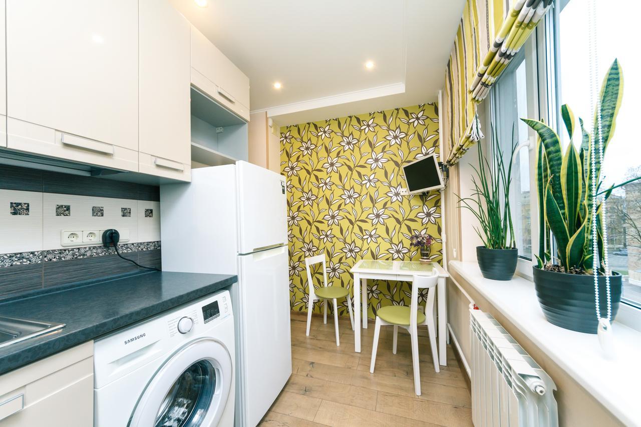 Apartment On Sevastopolska Square Kiev Bagian luar foto